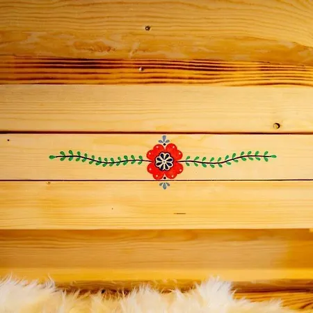 Drevena Chalupka Nyaraló Királyhegyalja